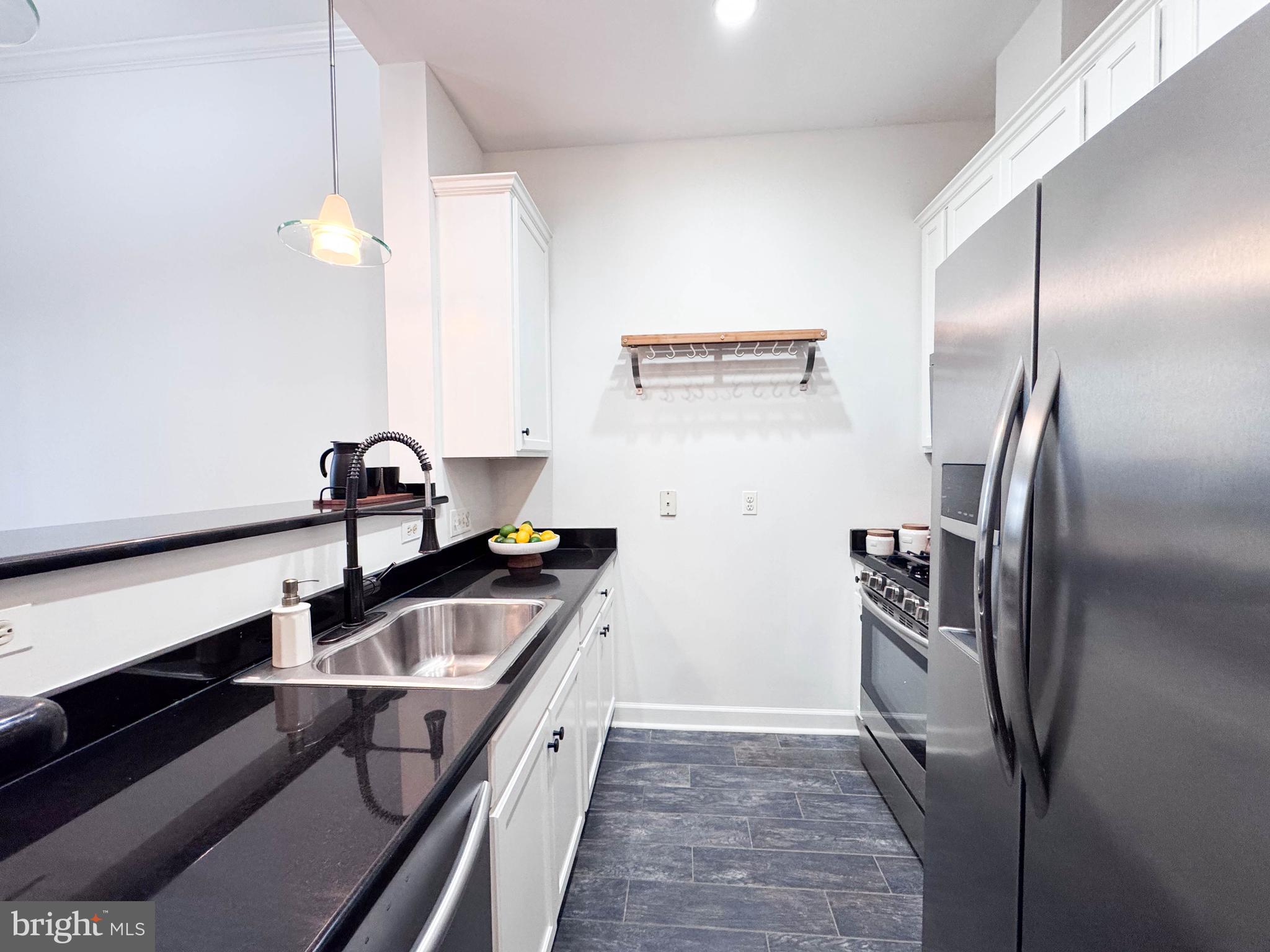 1000 N RANDOLPH STREET 104