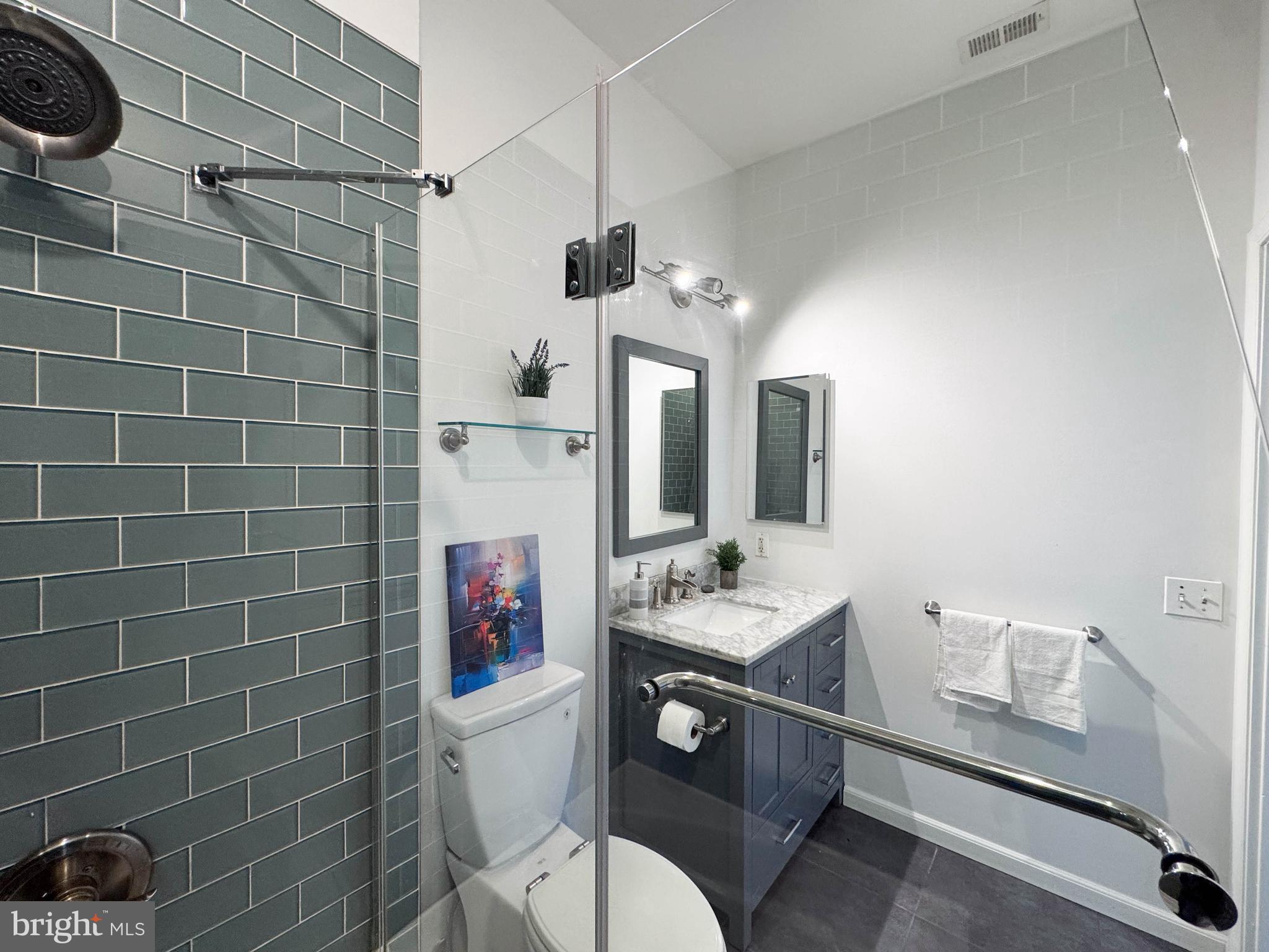 1000 N RANDOLPH STREET 104