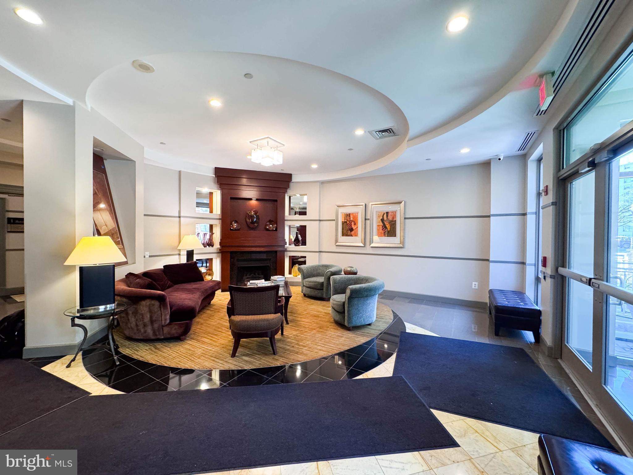 1000 N RANDOLPH STREET 104