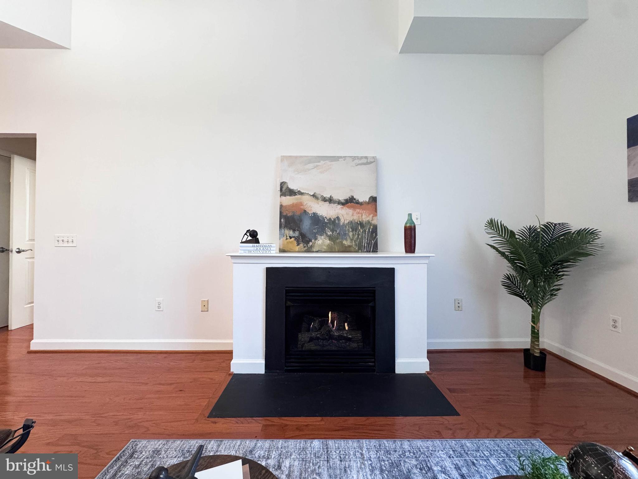 1000 N RANDOLPH STREET 104