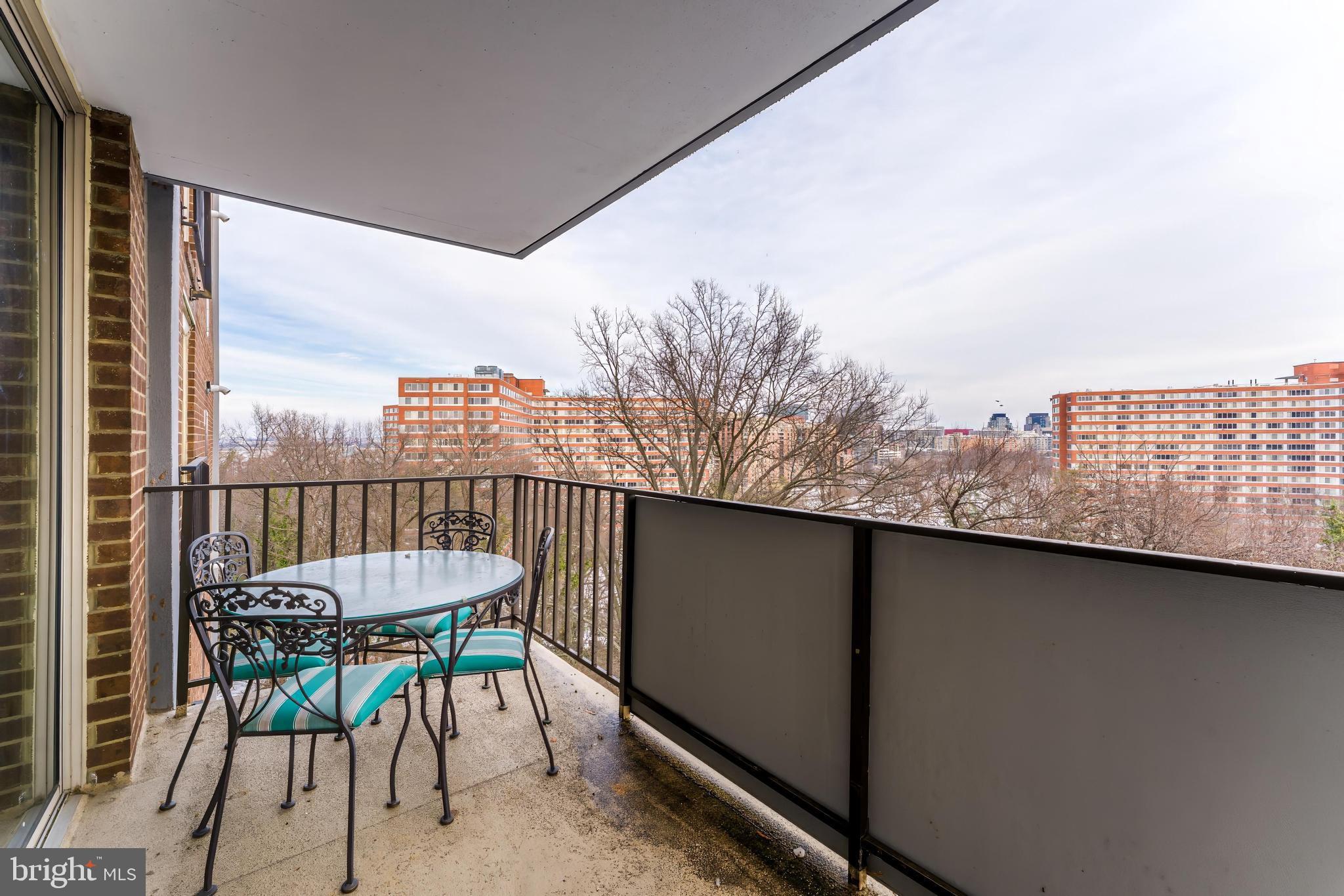 1515 S ARLINGTON RIDGE ROAD 504