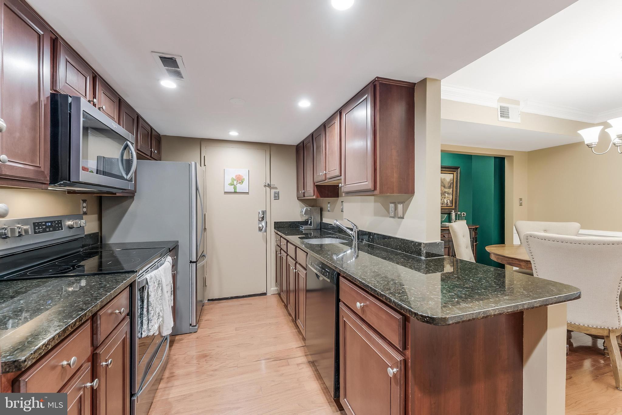 1515 S ARLINGTON RIDGE ROAD 504