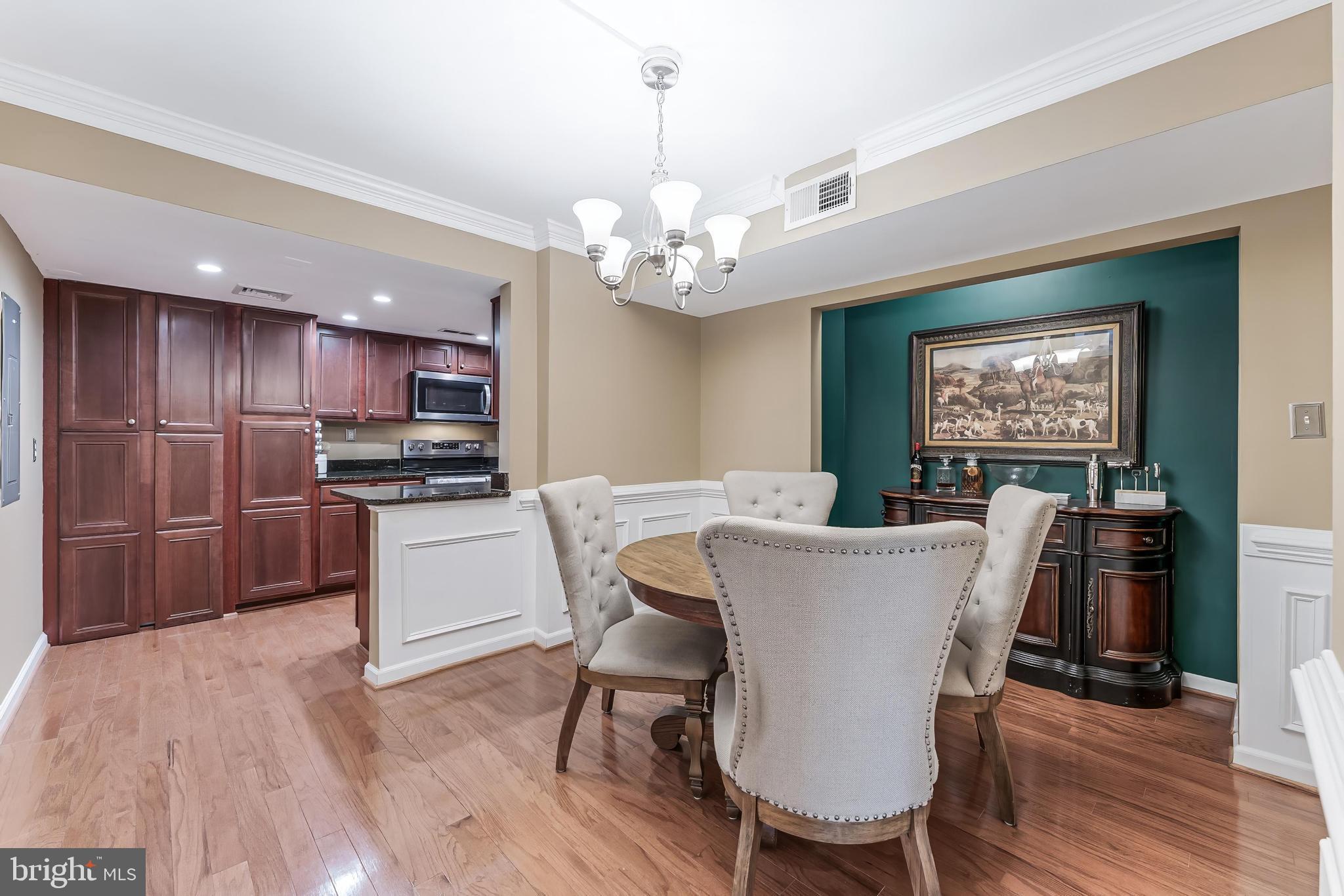 1515 S ARLINGTON RIDGE ROAD 504