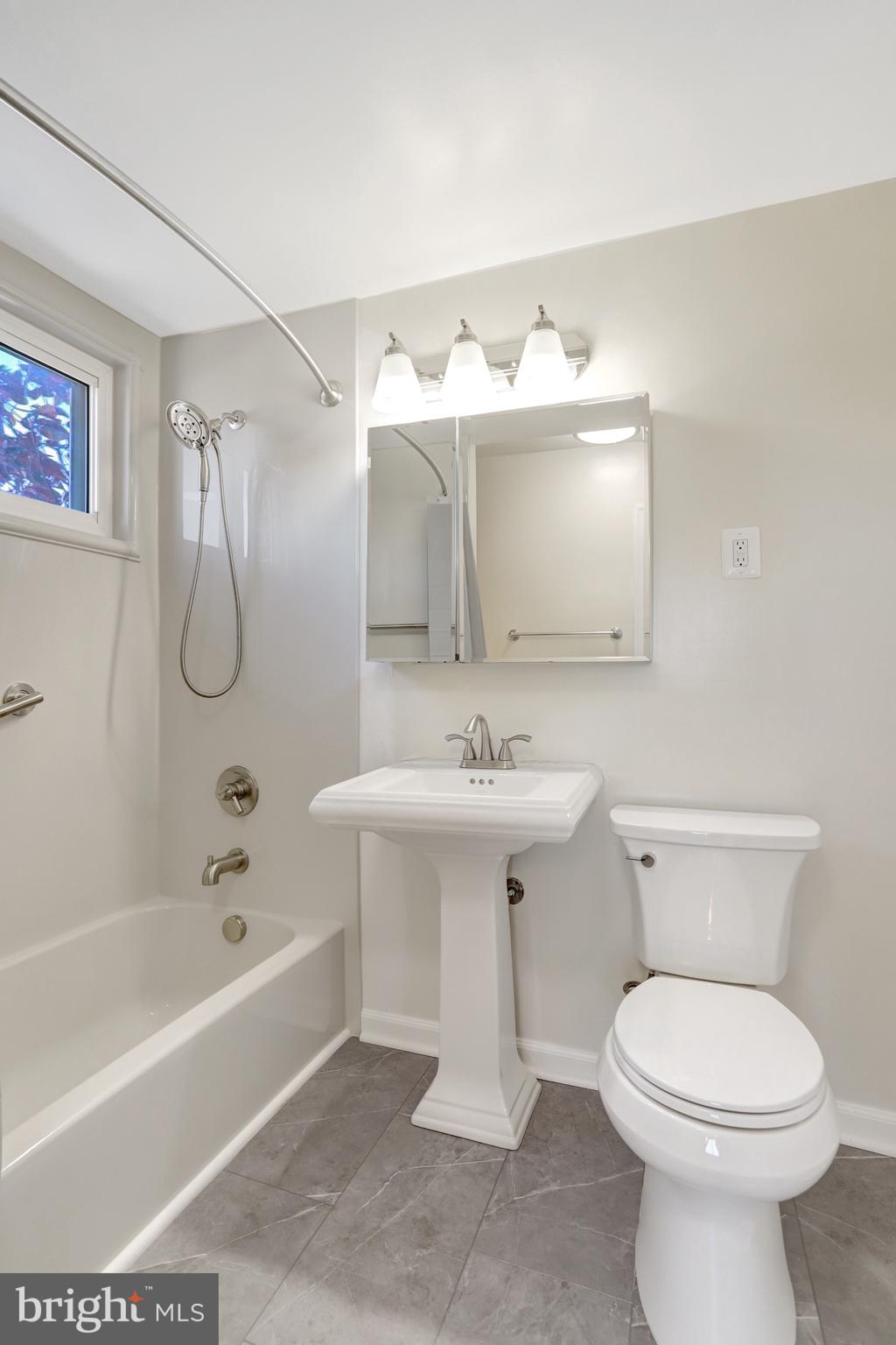 1830 COLUMBIA PIKE 305