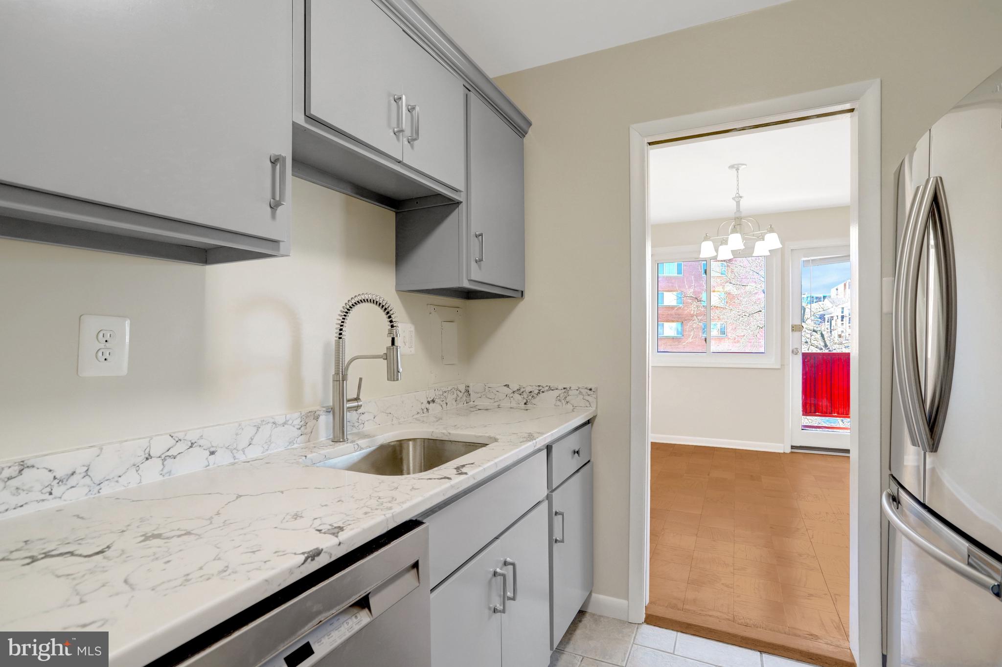 1830 COLUMBIA PIKE 305