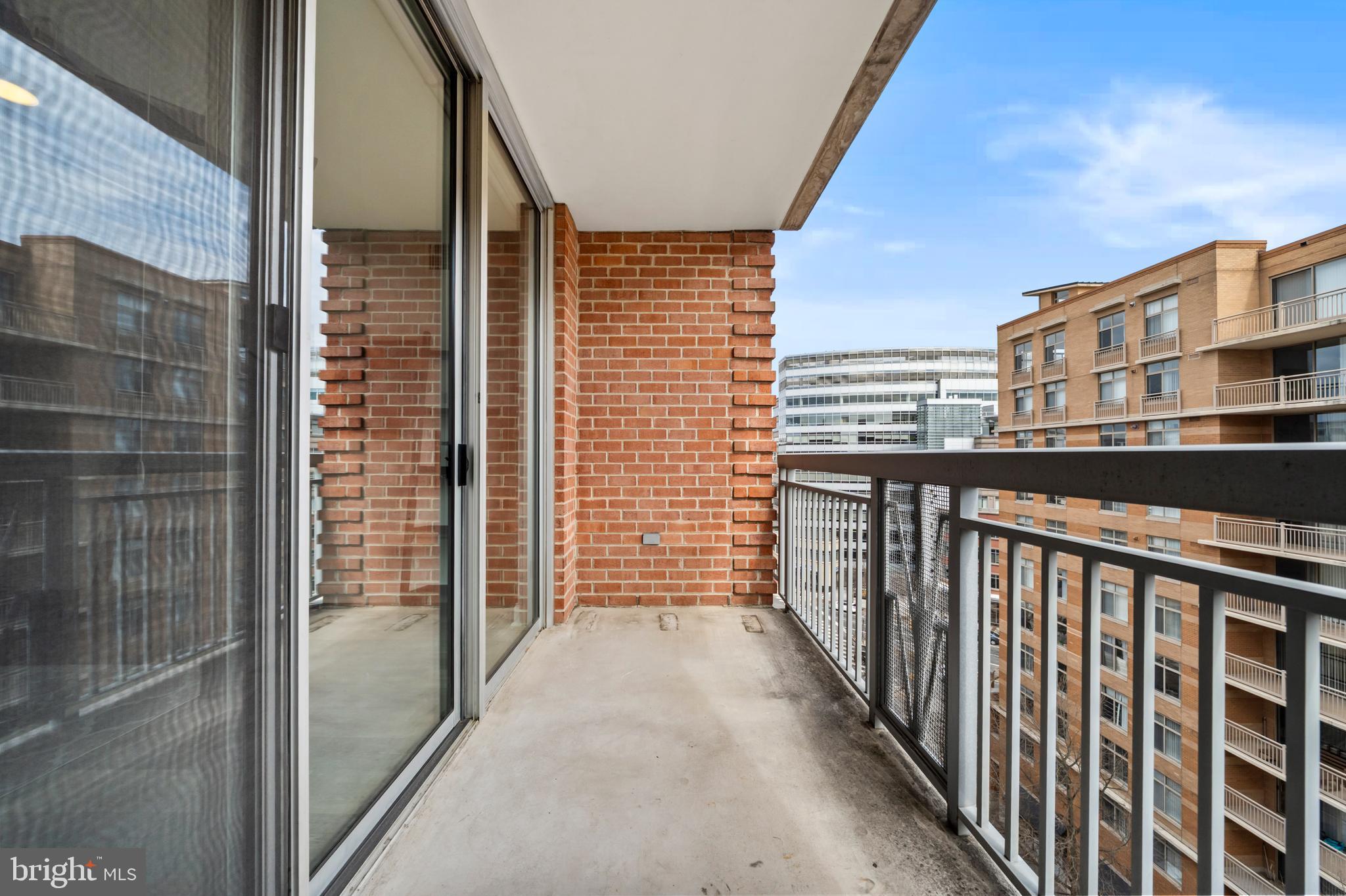 1020 N HIGHLAND STREET 907