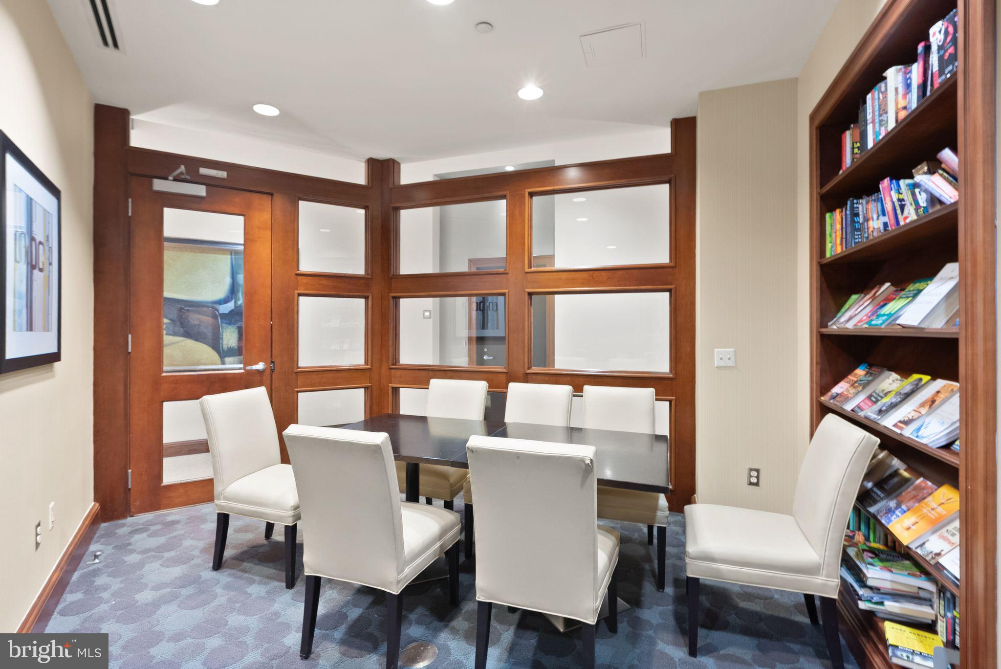 2720 S ARLINGTON MILL DRIVE 915