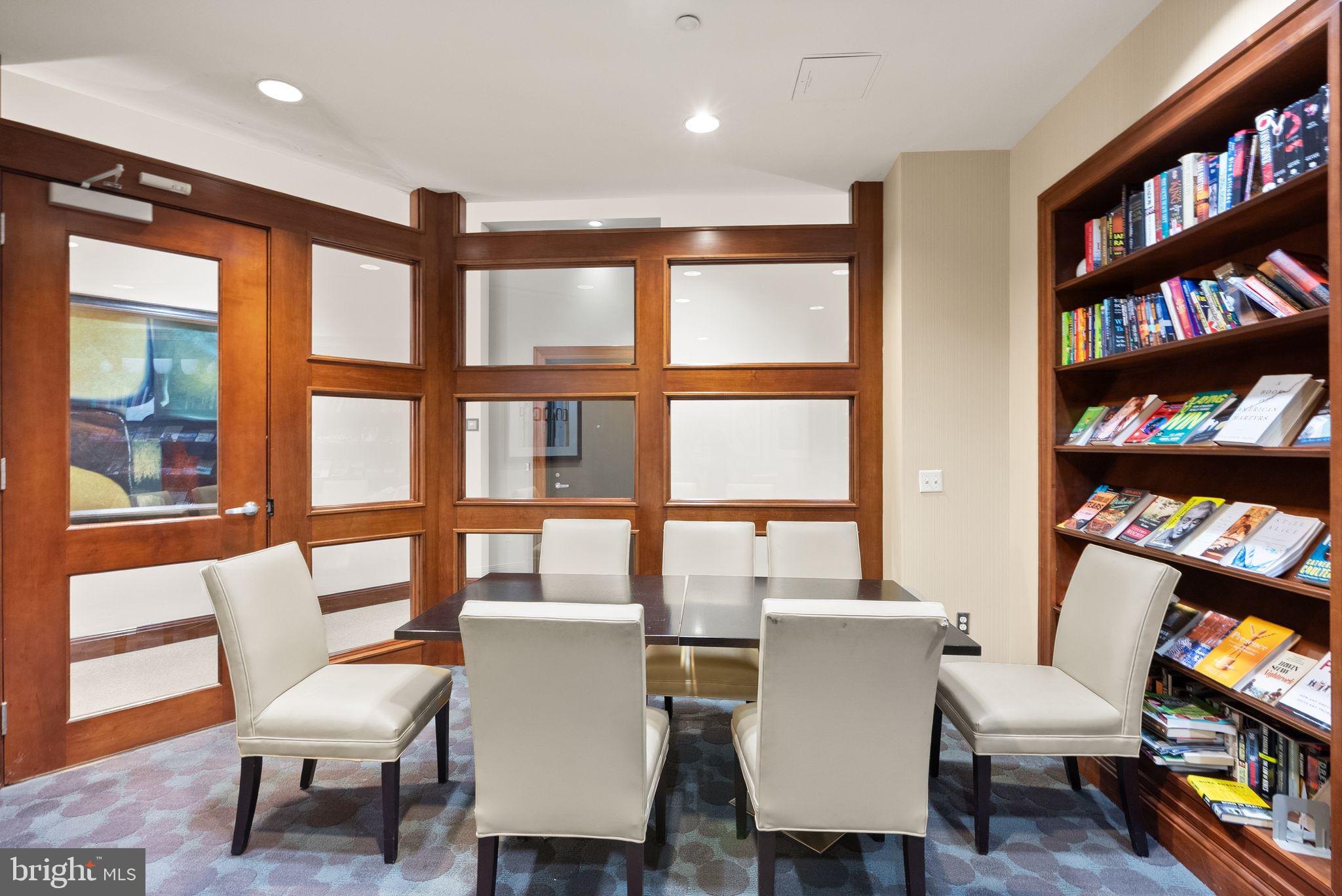 2720 S ARLINGTON MILL DRIVE 915