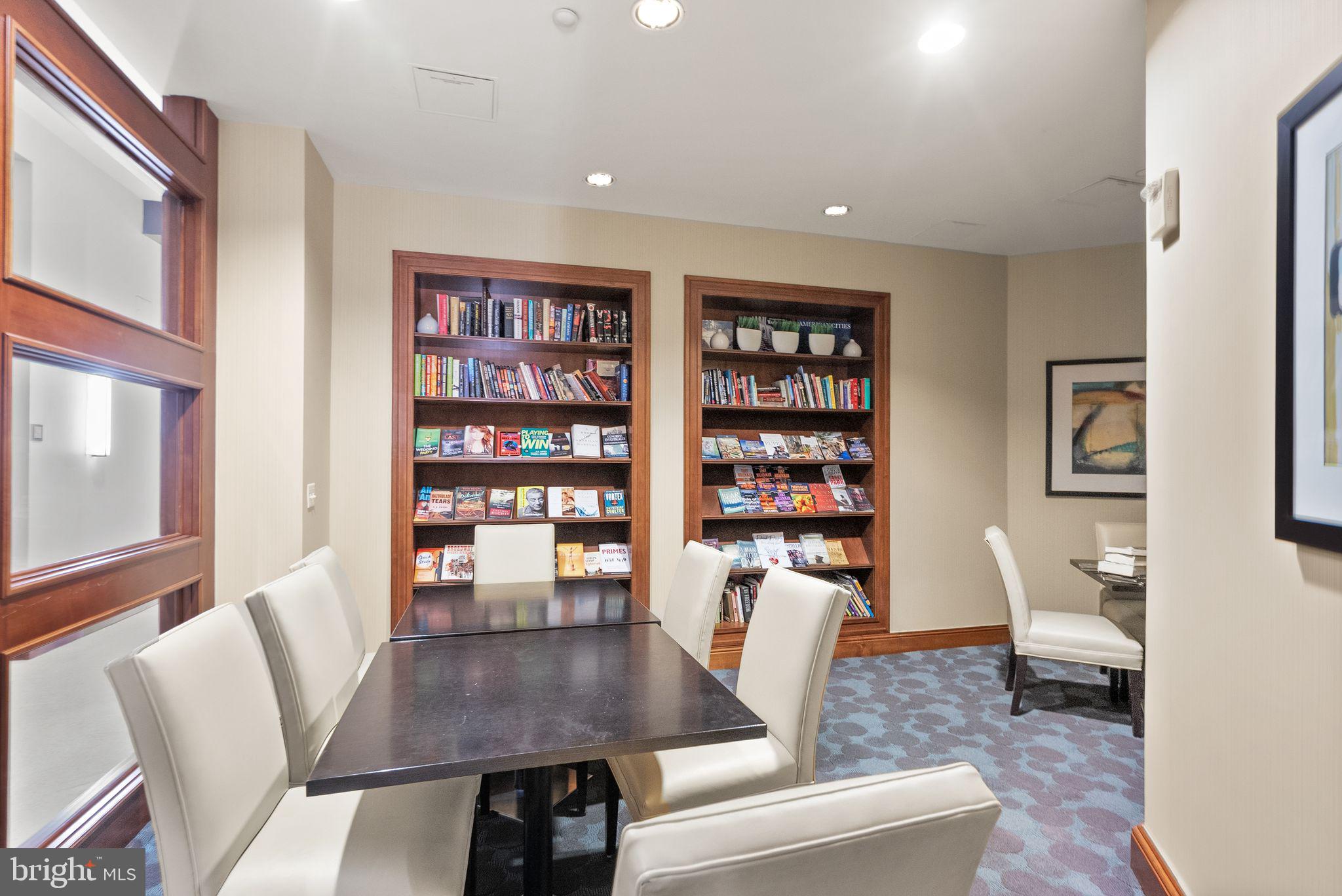 2720 S ARLINGTON MILL DRIVE 915