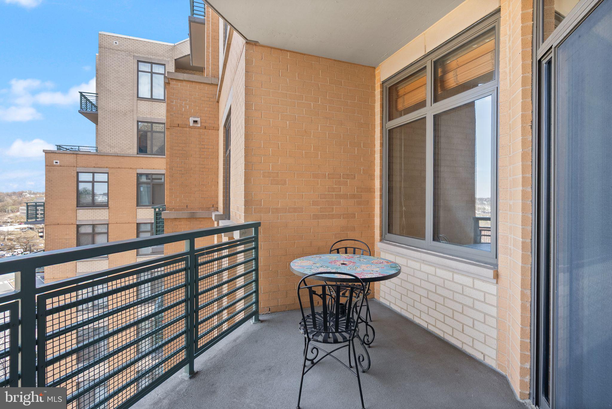 2720 S ARLINGTON MILL DRIVE 915