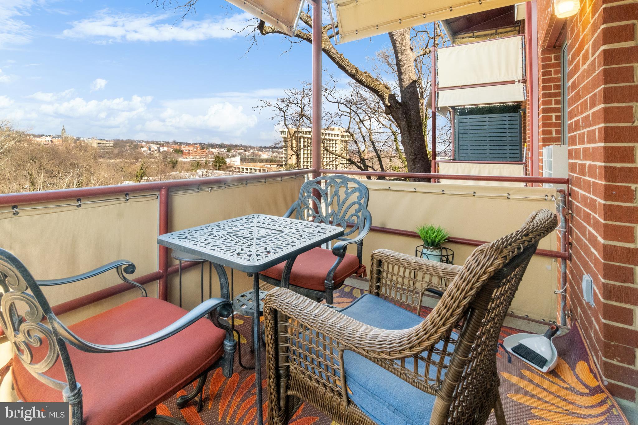 1593 N COLONIAL TERRACE 306-X