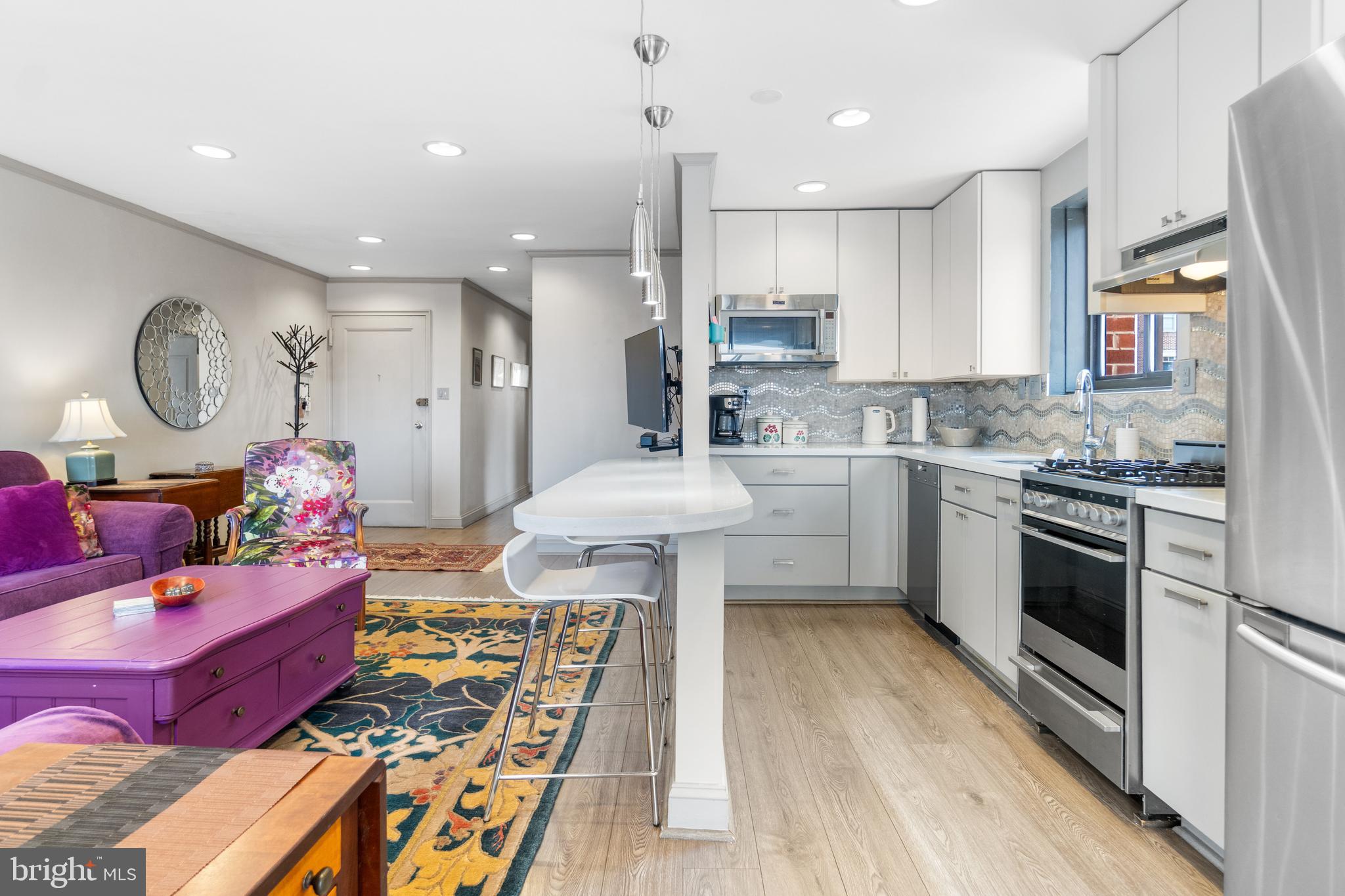 1593 N COLONIAL TERRACE 306-X