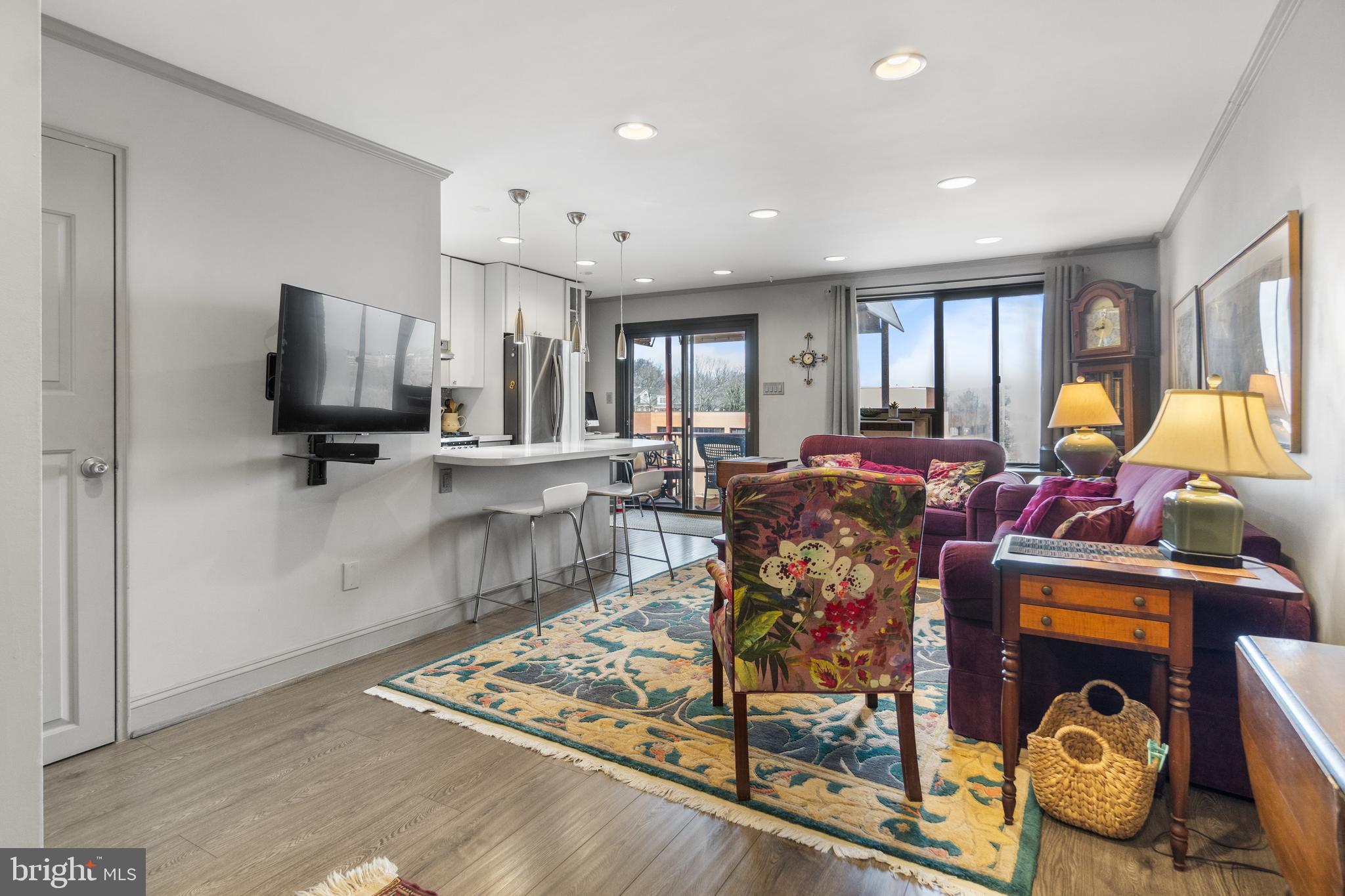 1593 N COLONIAL TERRACE 306-X