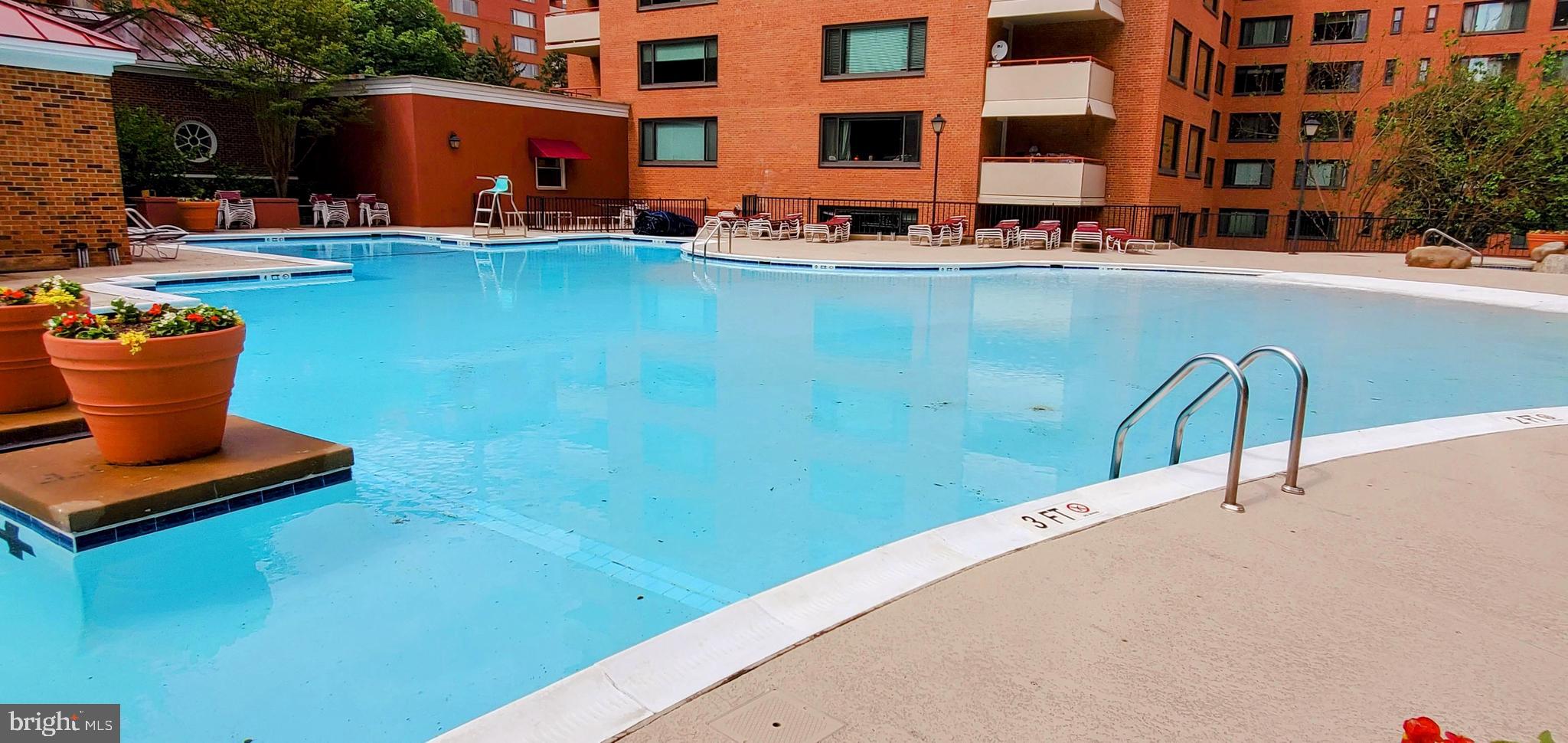 1011 ARLINGTON BOULEVARD 438