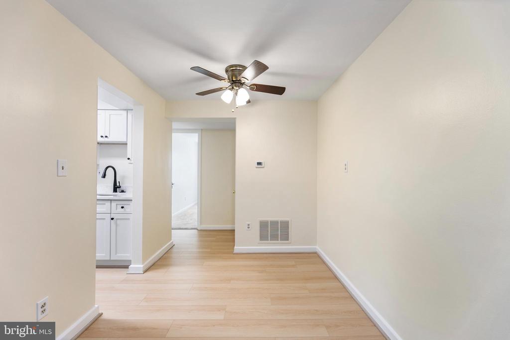 820 S ARLINGTON MILL DRIVE 3-201