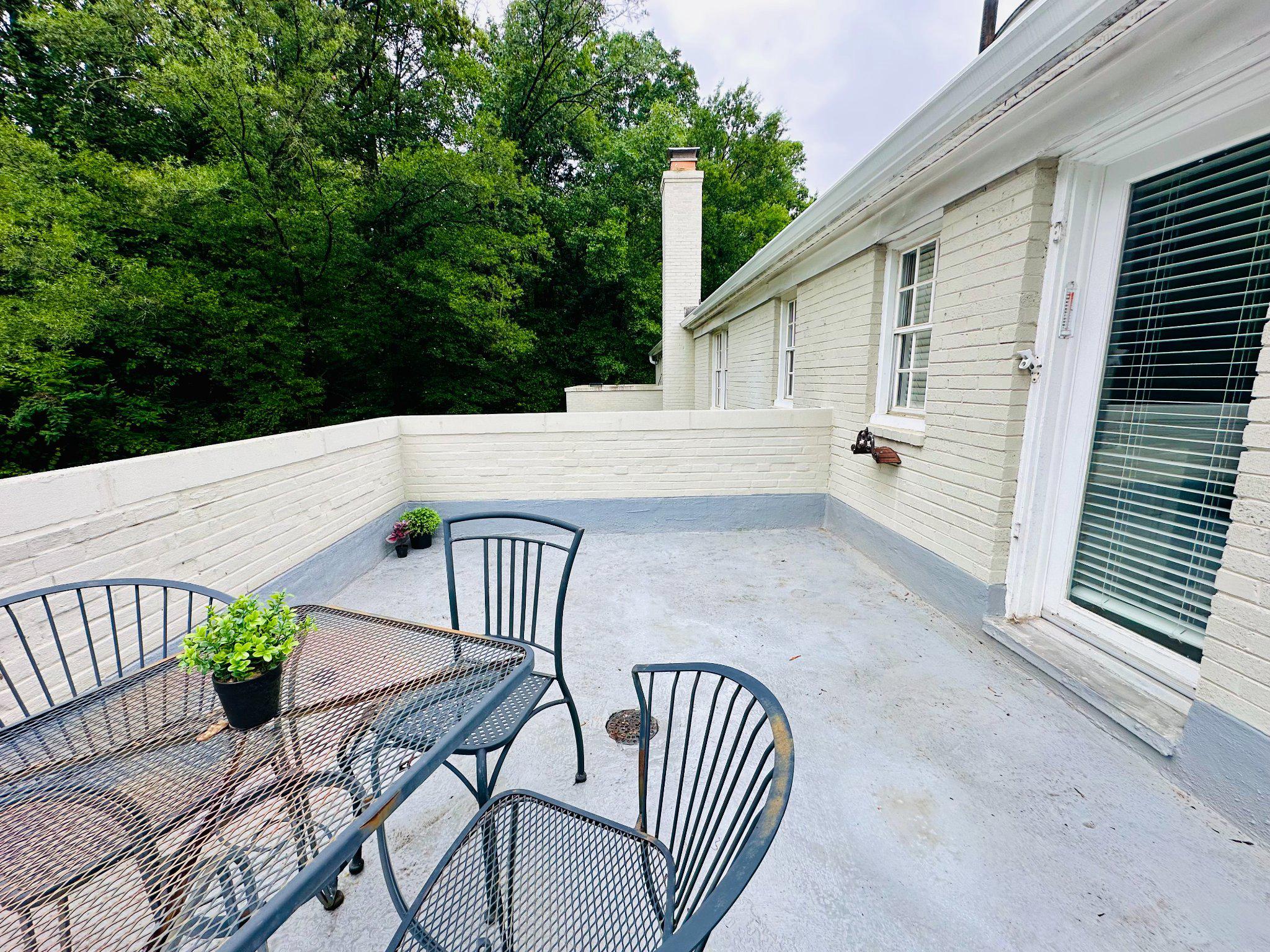 706 S ARLINGTON MILL DRIVE 18302