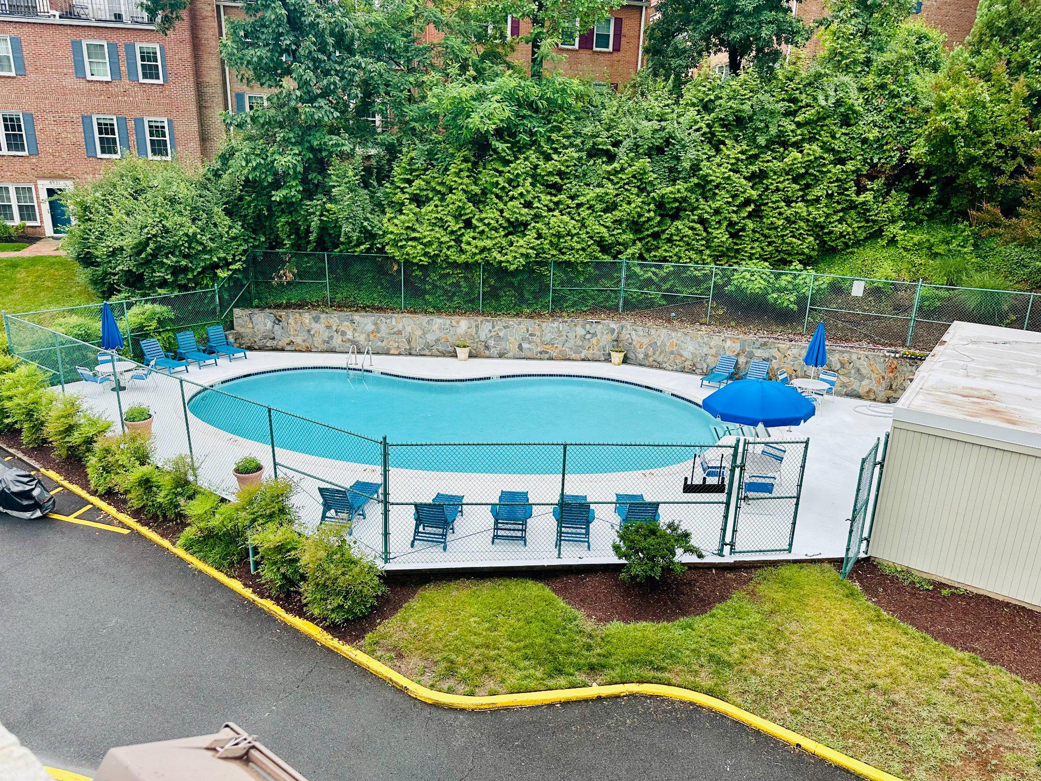 706 S ARLINGTON MILL DRIVE 18302