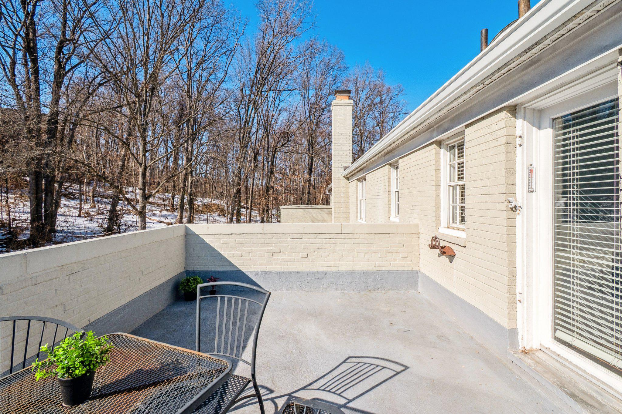 706 S ARLINGTON MILL DRIVE 18302