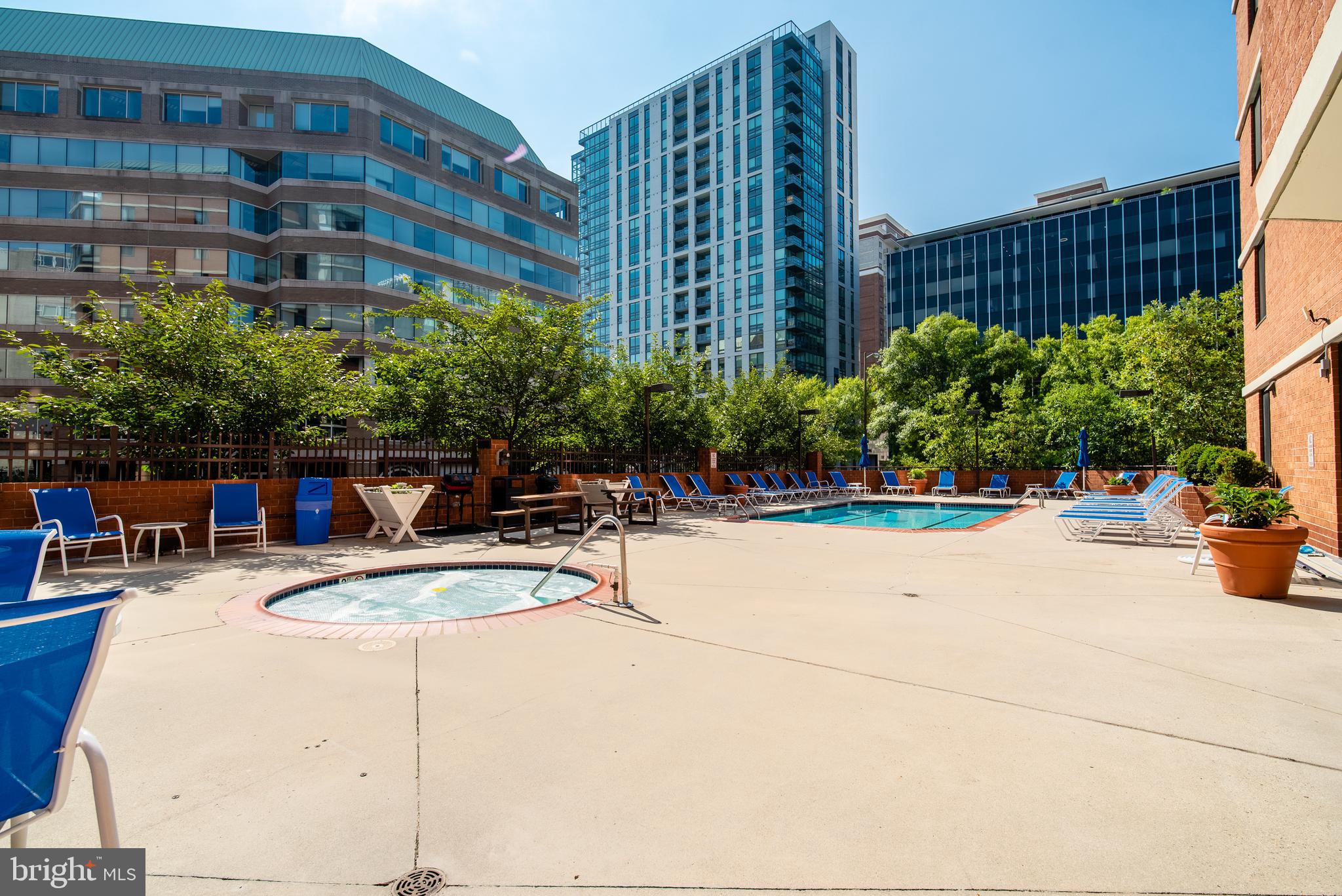 1001 N RANDOLPH STREET 417