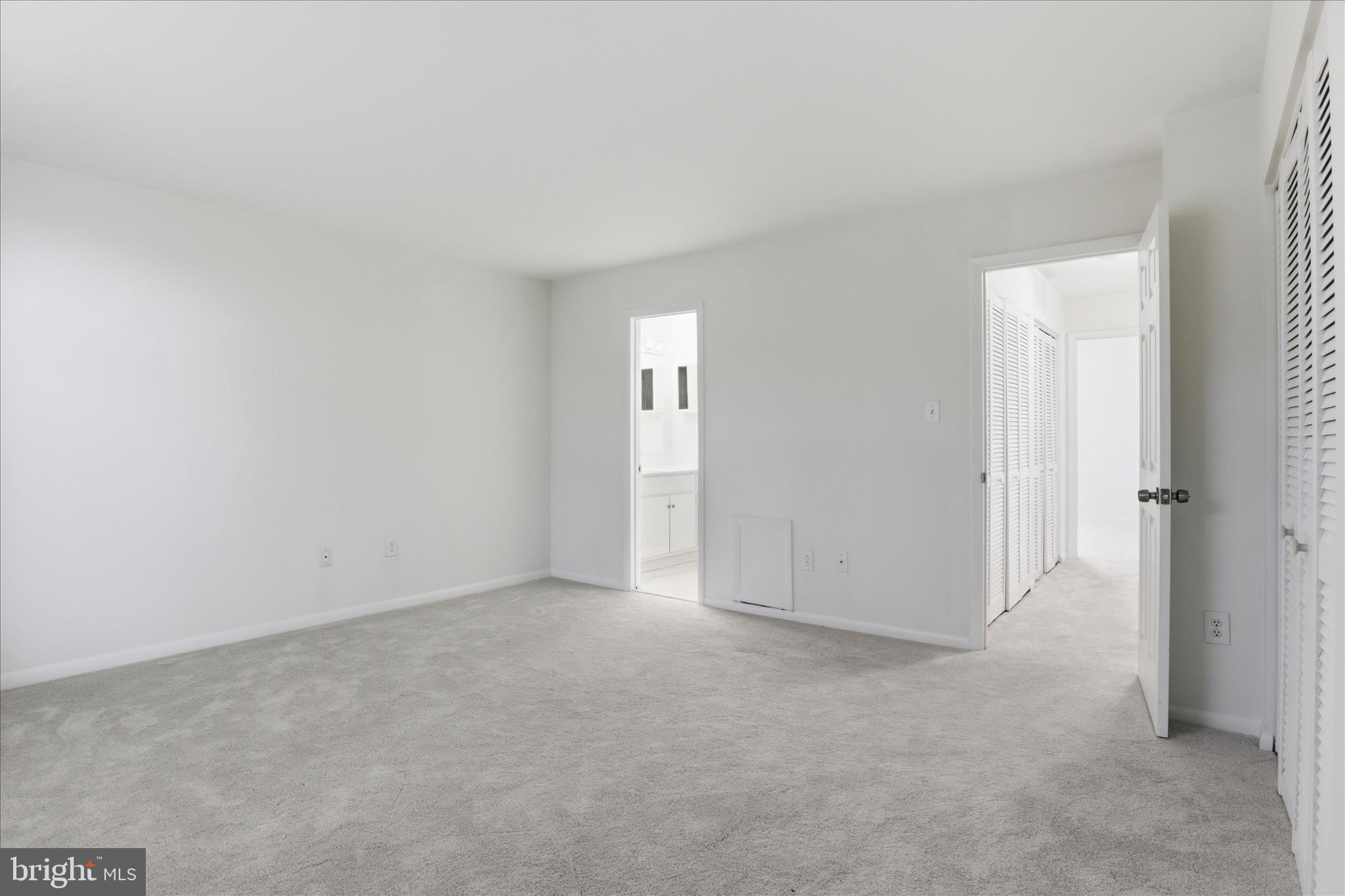 656 15TH STREET S 2