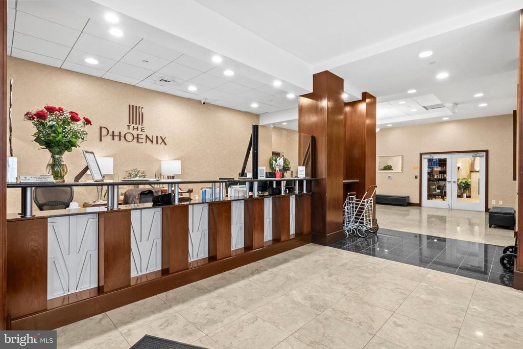 1020 N HIGHLAND STREET Unit: 907