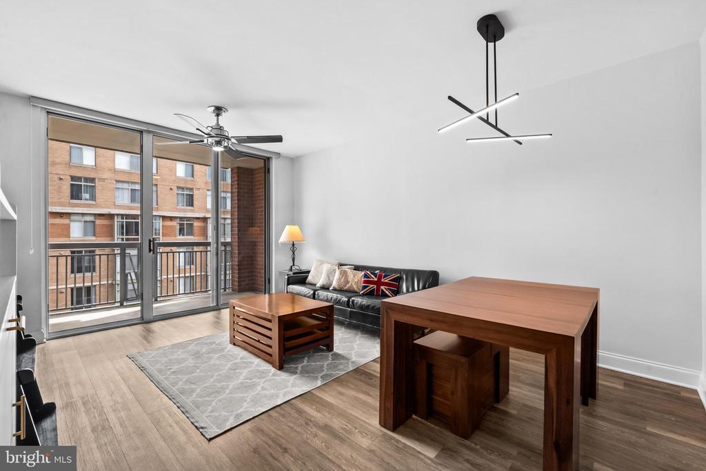 1020 N HIGHLAND STREET Unit: 907