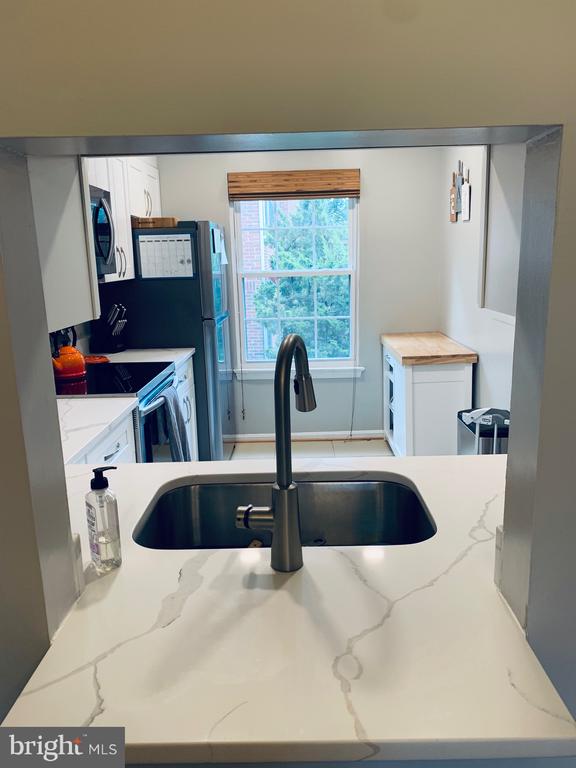 1623 S BARTON STREET Unit: 18