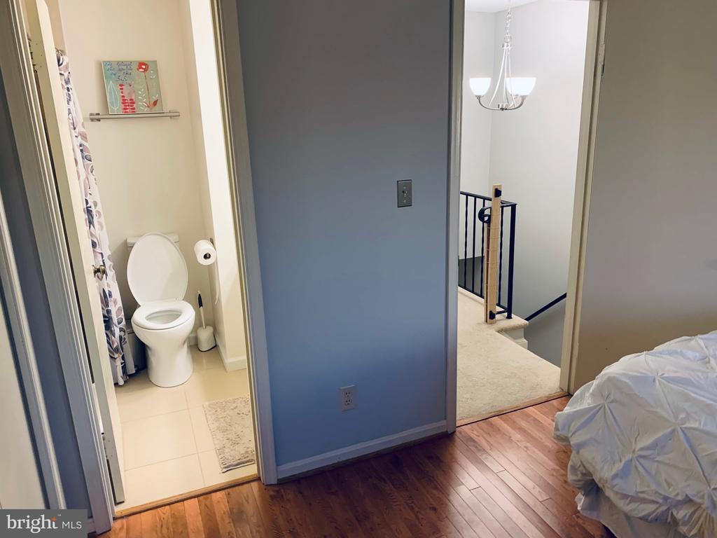 1623 S BARTON STREET Unit: 18
