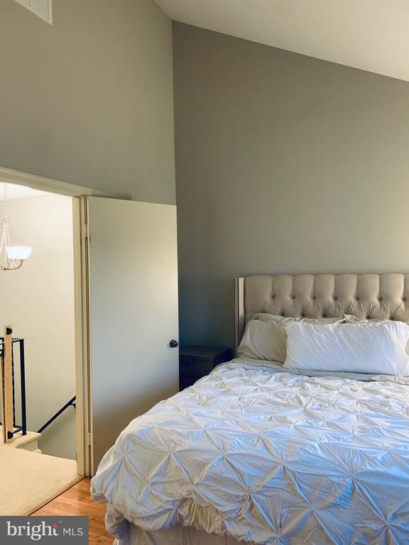 1623 S BARTON STREET Unit: 18