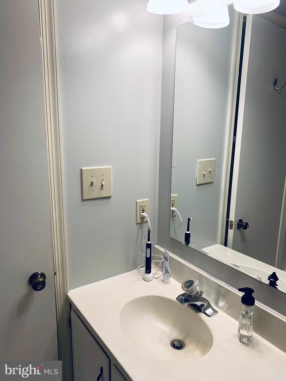 1623 S BARTON STREET Unit: 18