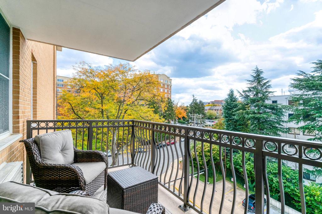 2030 N ADAMS STREET Unit: 1112