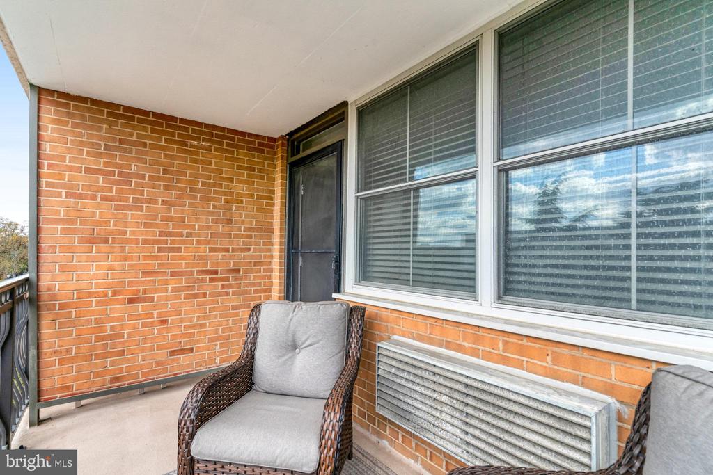 2030 N ADAMS STREET Unit: 1112
