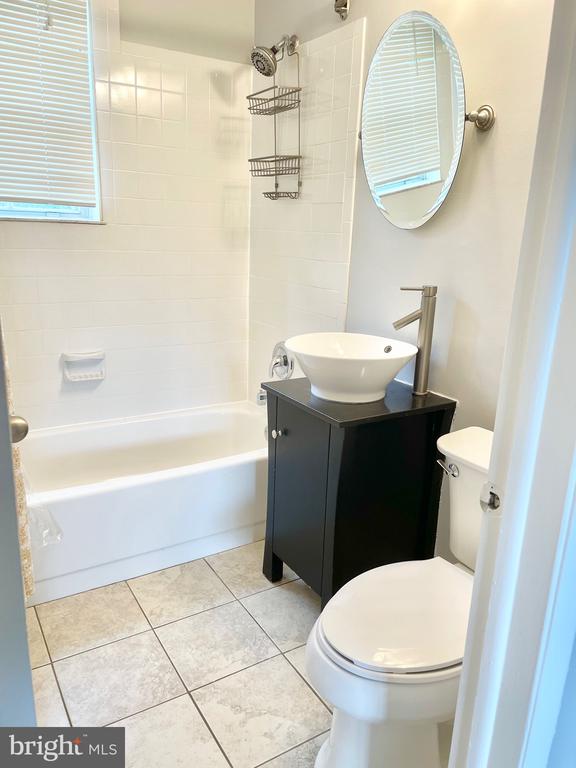 2713 S WALTER REED DRIVE Unit: B