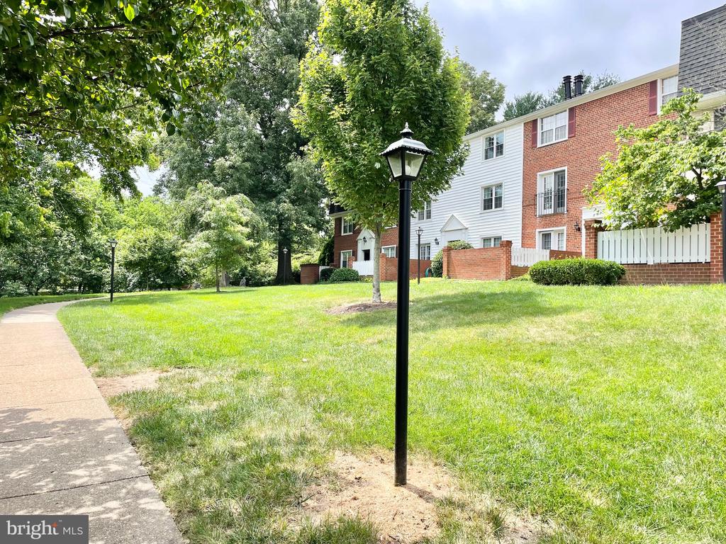 2713 S WALTER REED DRIVE Unit: B