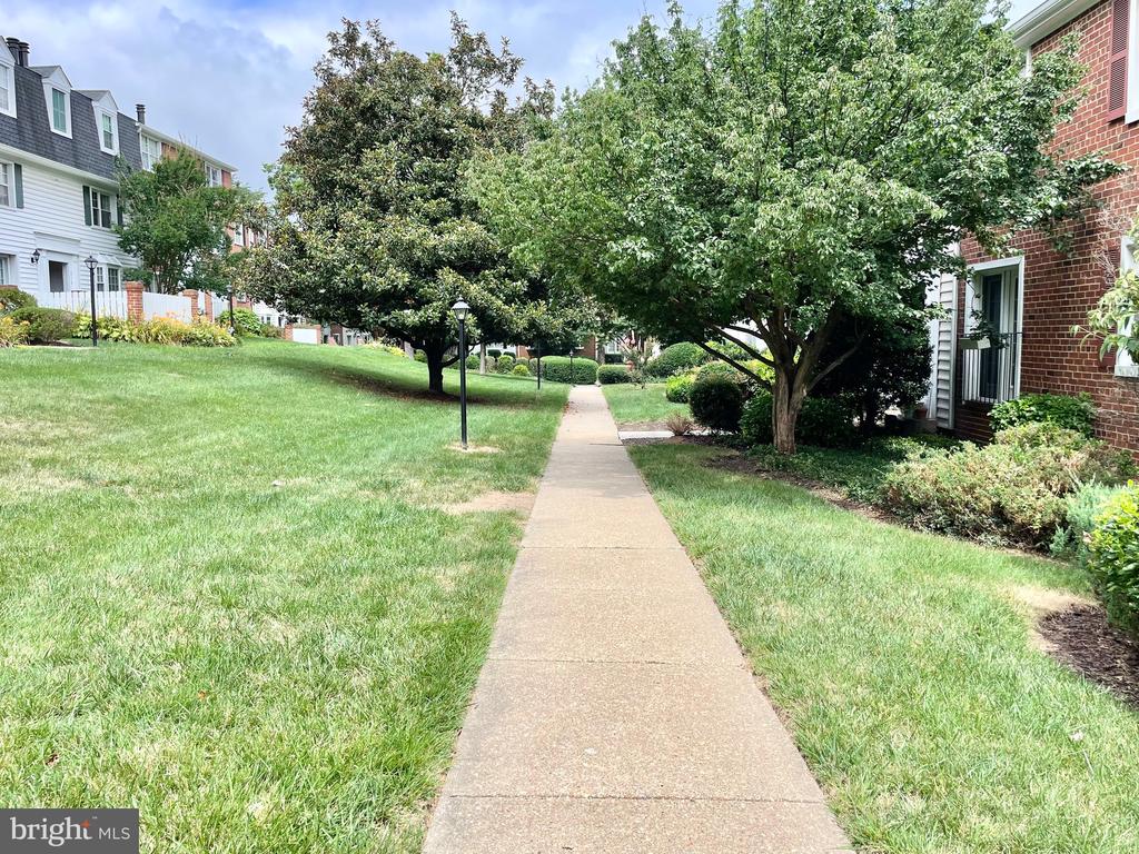 2713 S WALTER REED DRIVE Unit: B