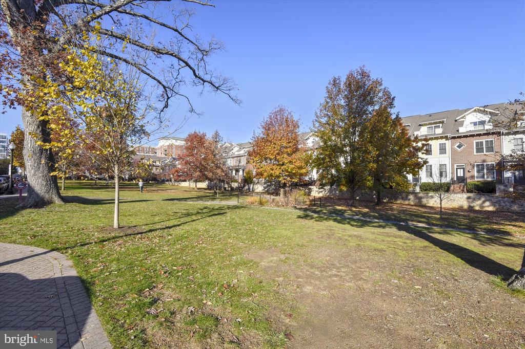 1510 12TH STREET N Unit: 703