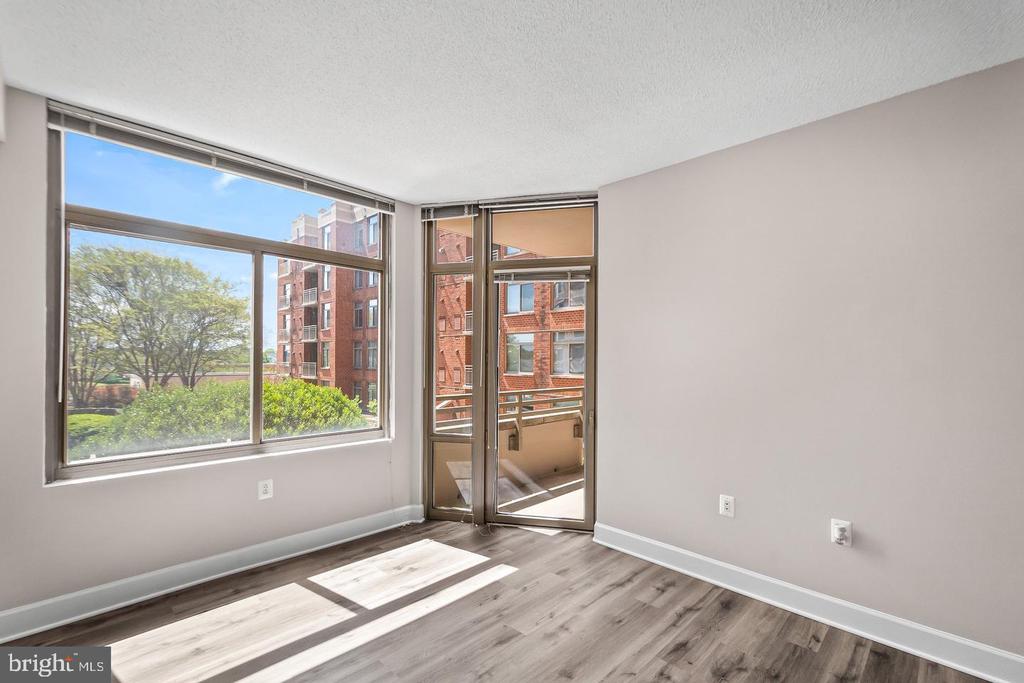3600 S GLEBE ROAD Unit: 330W