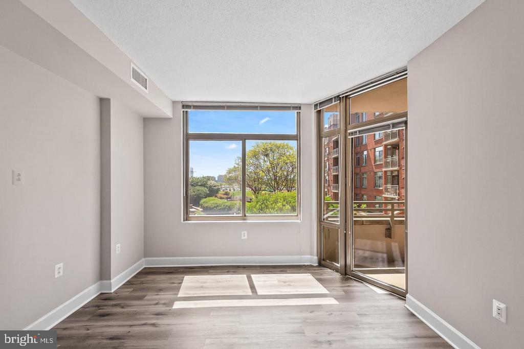 3600 S GLEBE ROAD Unit: 330W