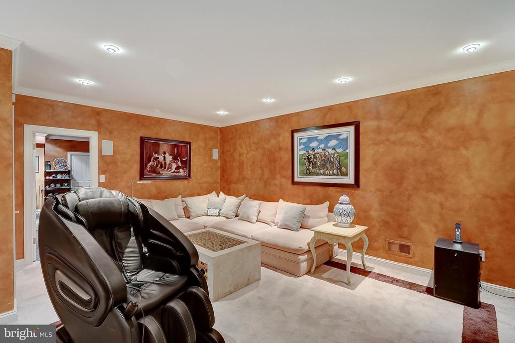 4744 34TH STREET N