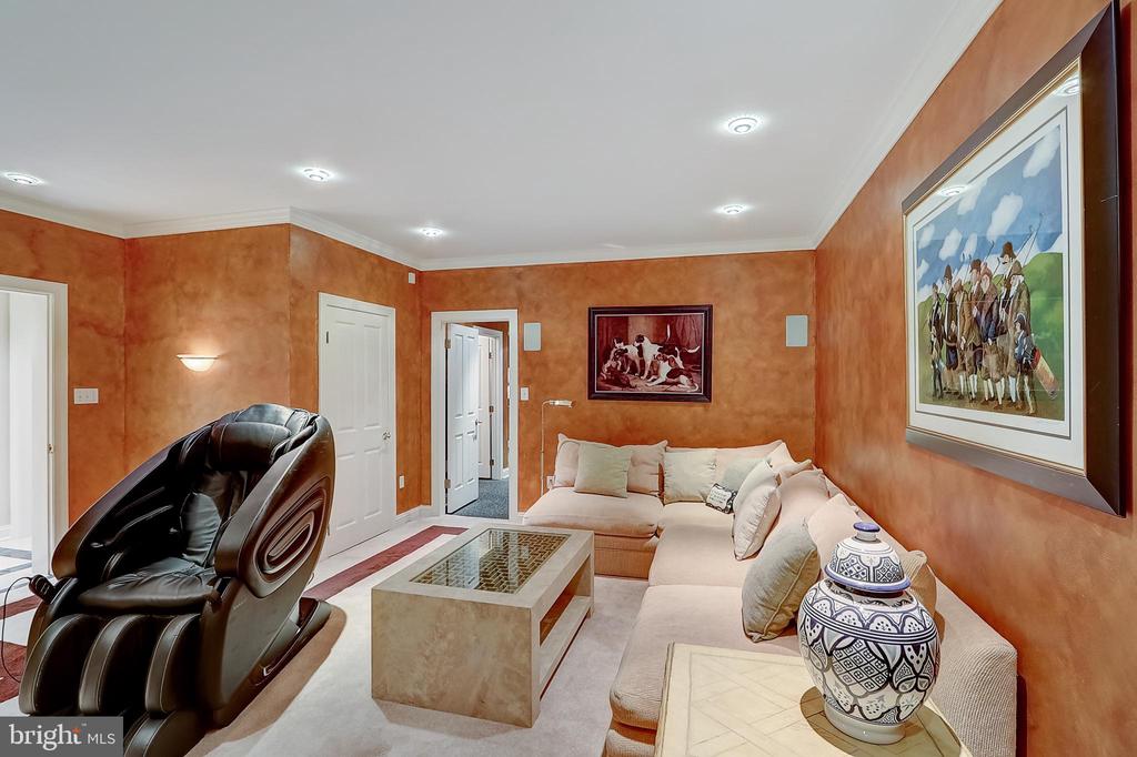 4744 34TH STREET N