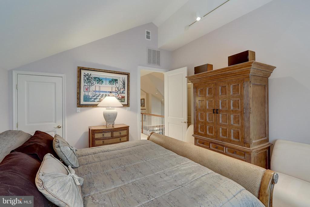 4744 34TH STREET N