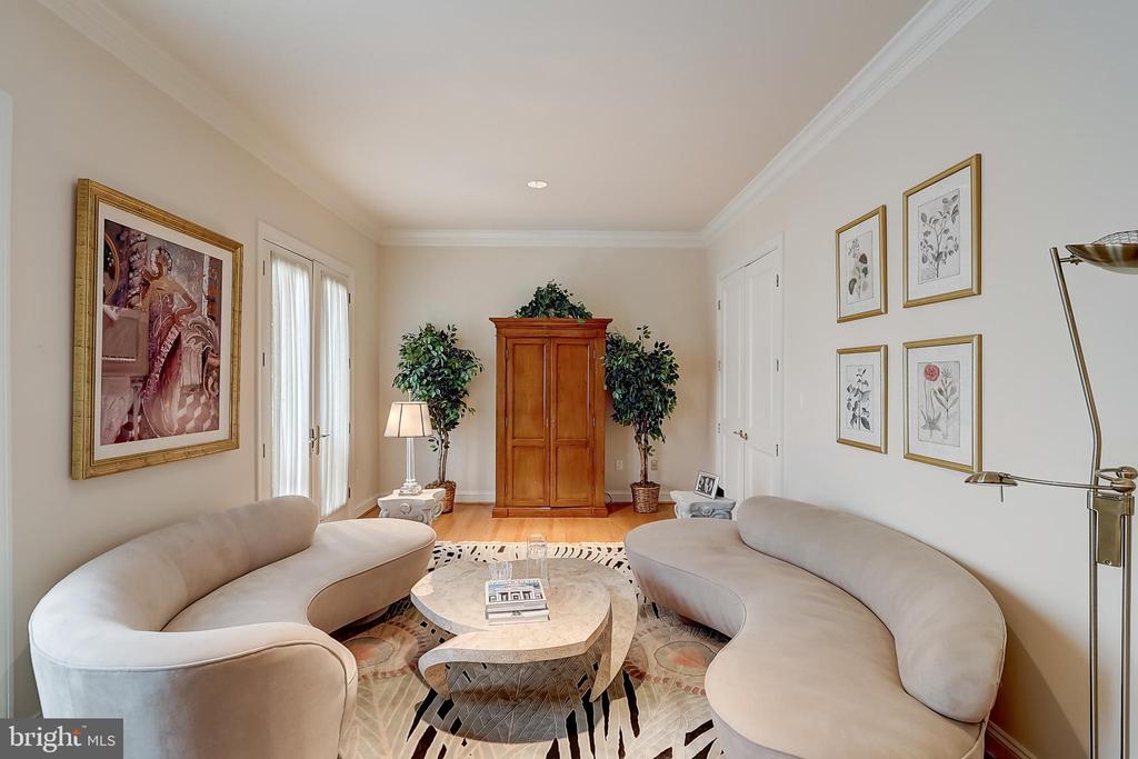 4744 34TH STREET N