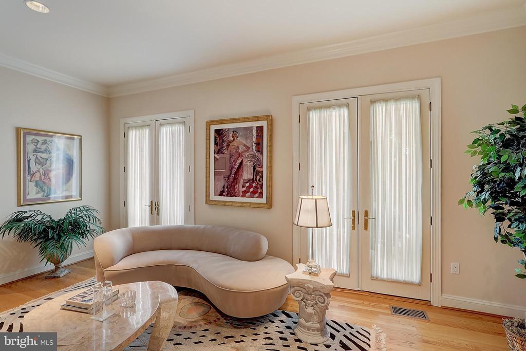 4744 34TH STREET N