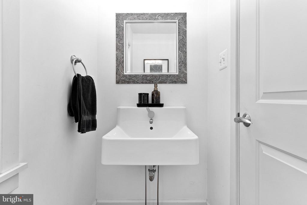 5300 WILSON BOULEVARD