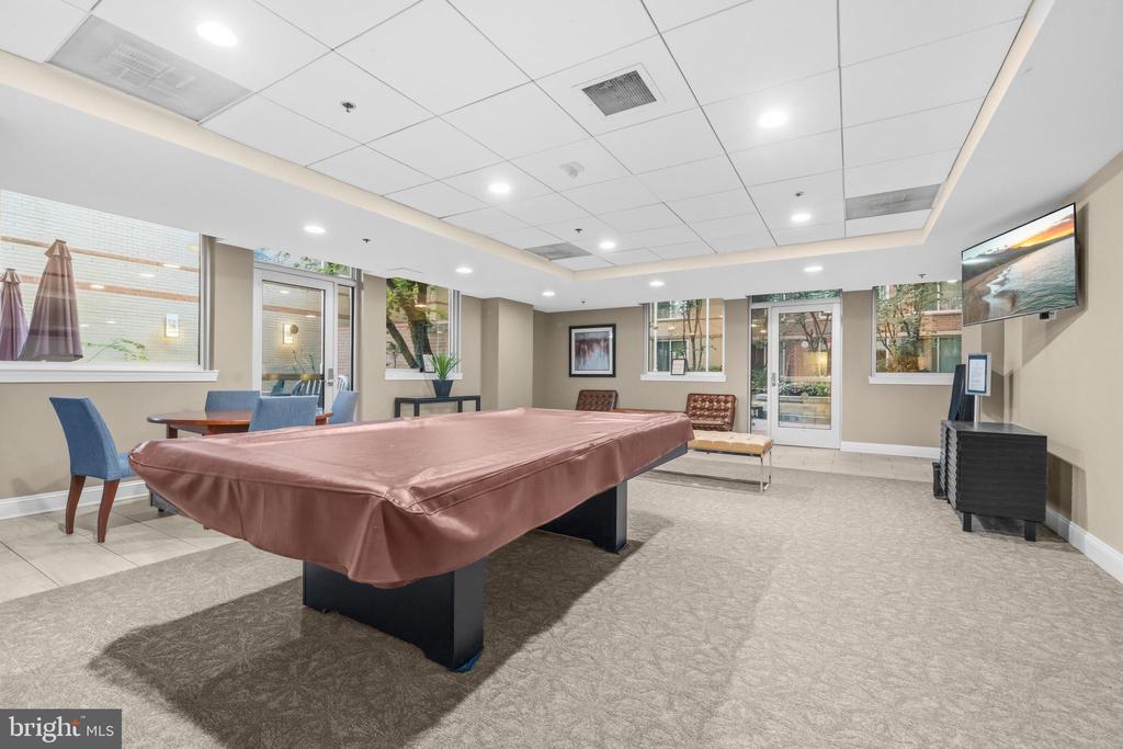 1020 N HIGHLAND STREET Unit: 524