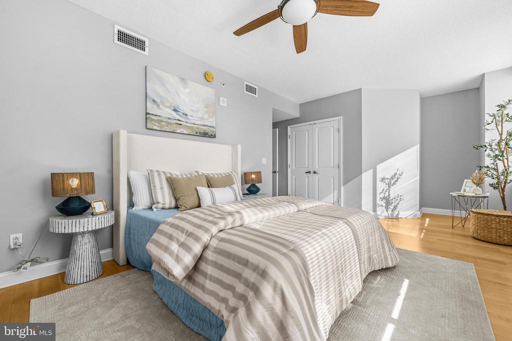 1020 N HIGHLAND STREET Unit: 524