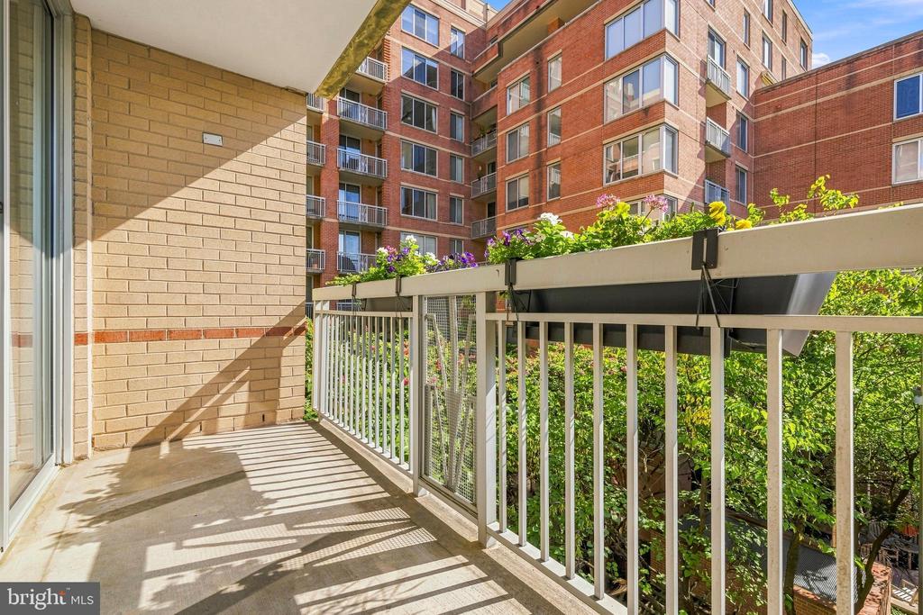 1020 N HIGHLAND STREET Unit: 524