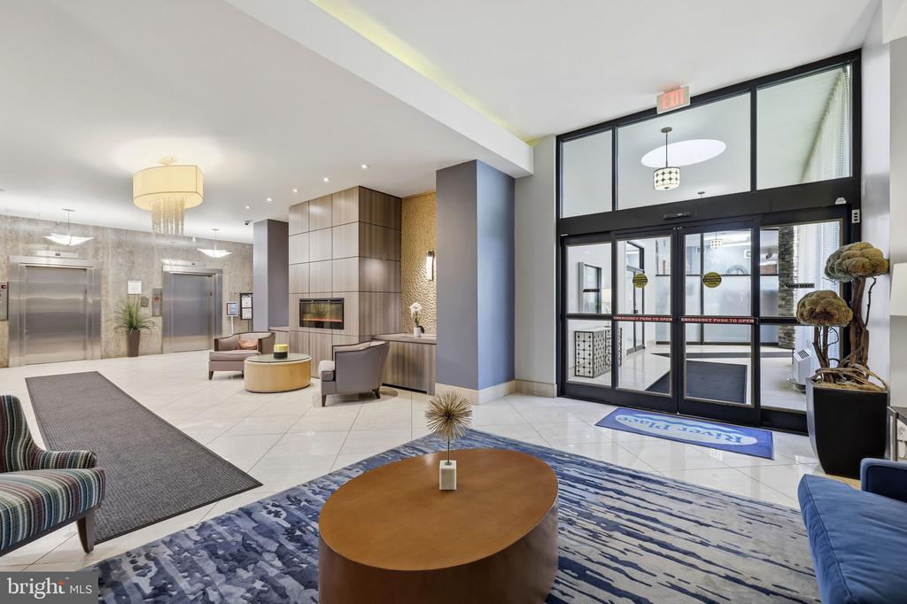 1011 ARLINGTON BOULEVARD Unit: 501