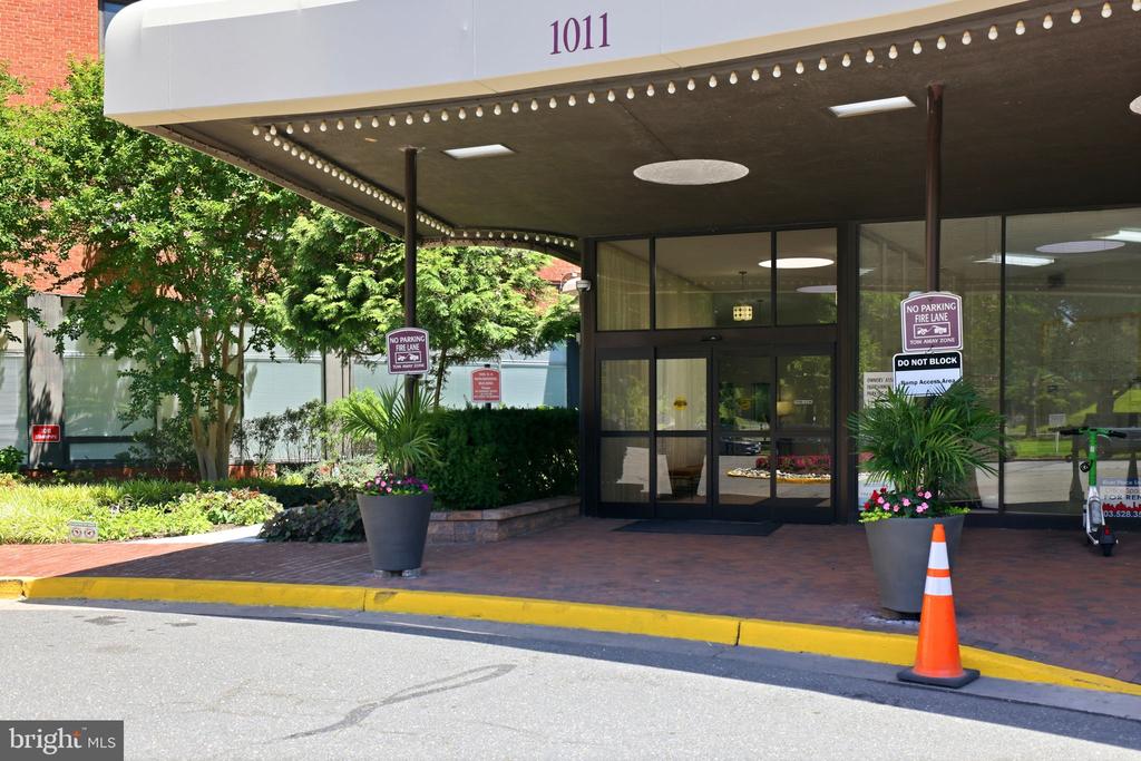 1011 ARLINGTON BOULEVARD Unit: 501