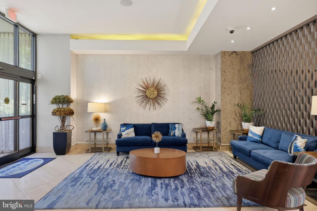 1011 ARLINGTON BOULEVARD Unit: 501